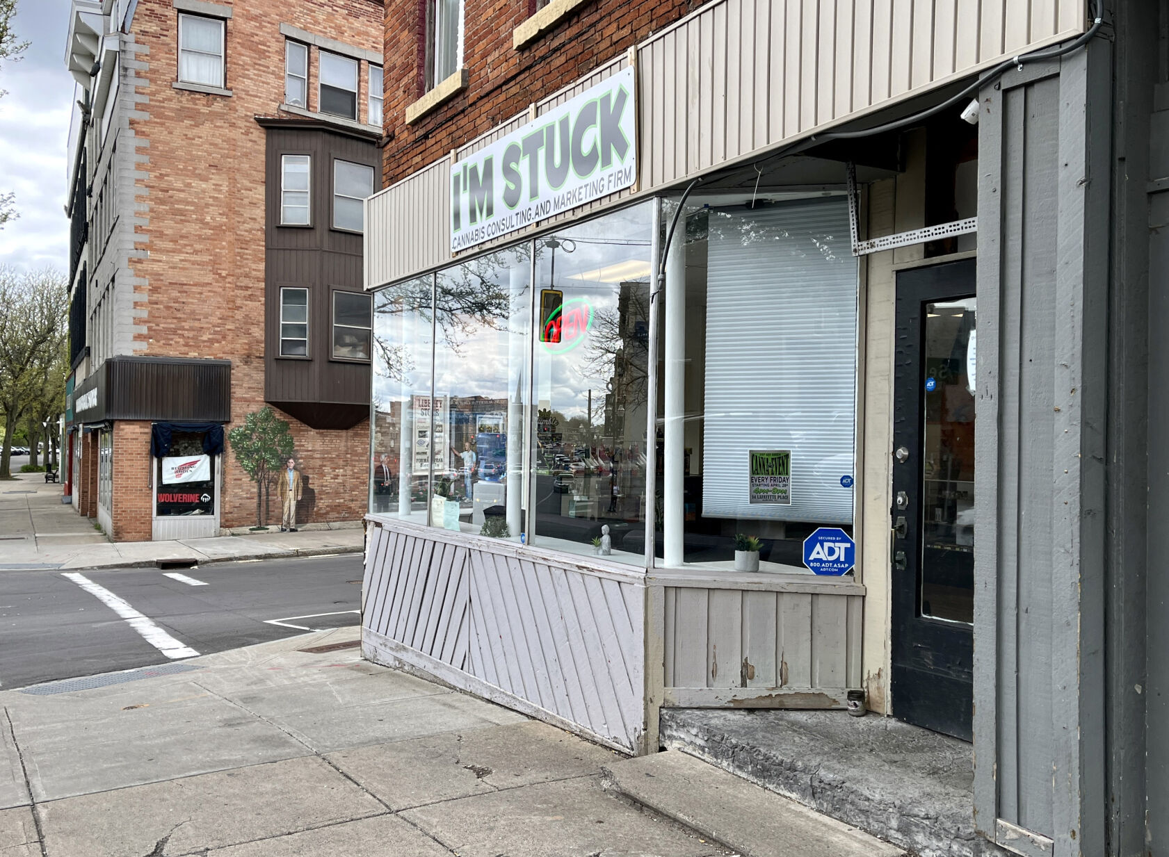 Easthill Smoke Shop 4